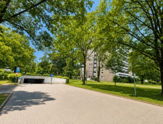 Tiefgaragenzufahrt
