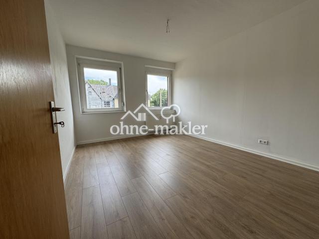 Schlafzimmer_Blick zum Fenster