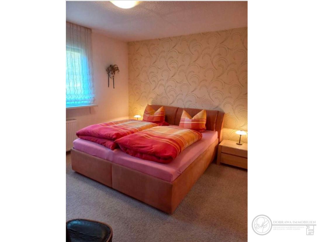 Schlafzimmer 2 II