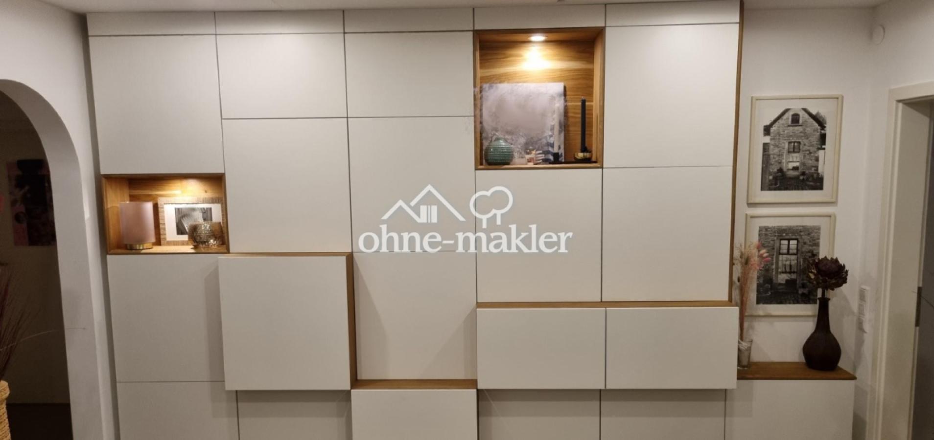 Einbauschrank im Flur