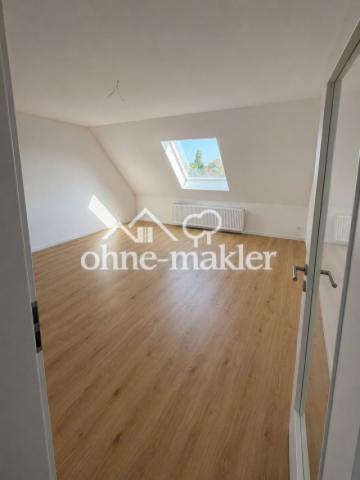 Wohnzimmer DG links