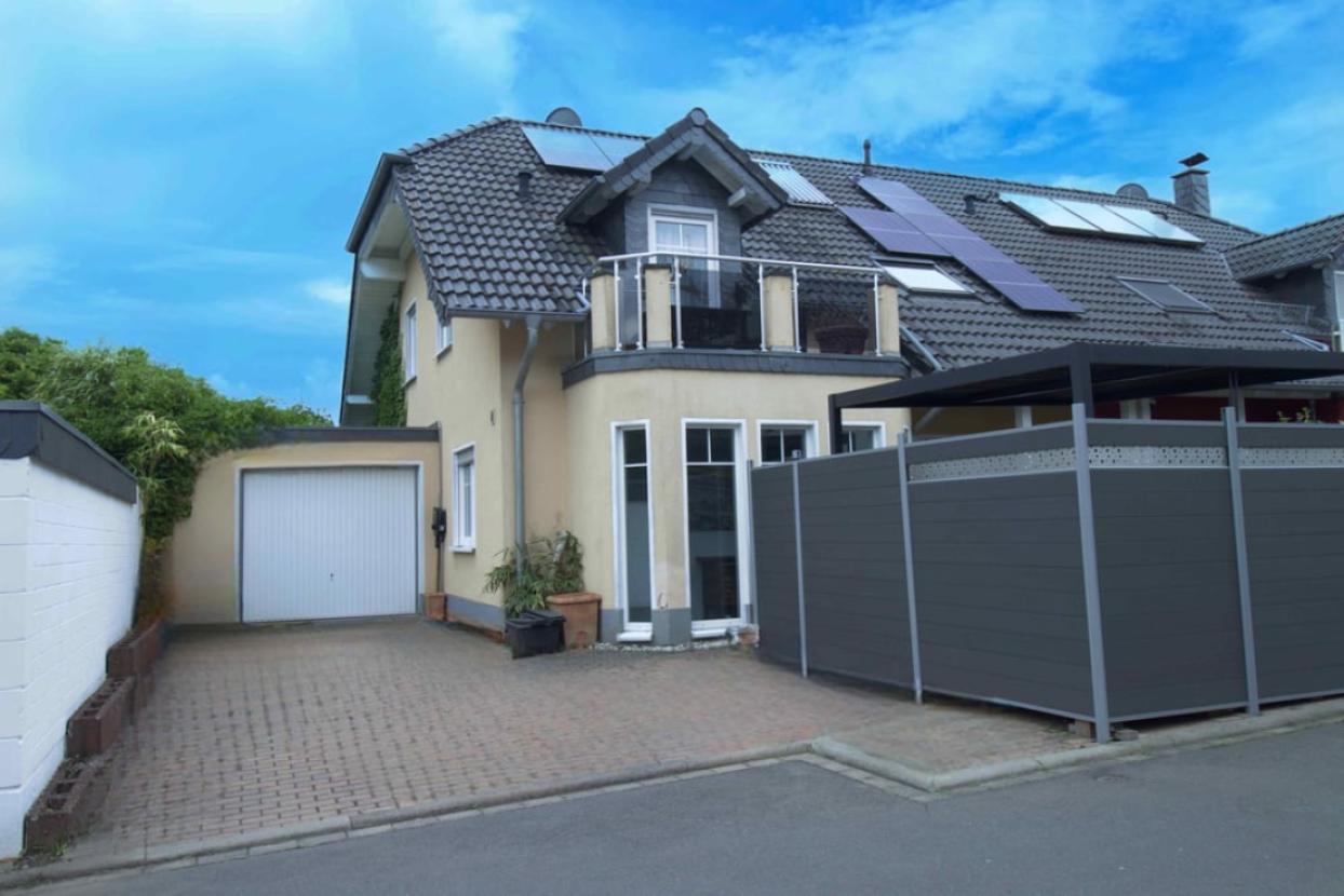 1.0_Straßenansicht