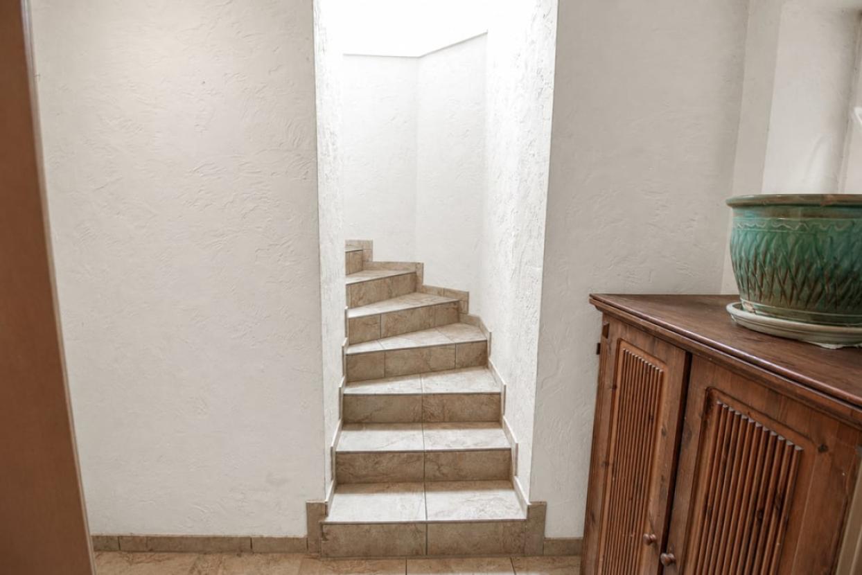 17.0_UG-Wohnung_Treppenhaus