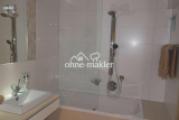 Wanne mit Dusche