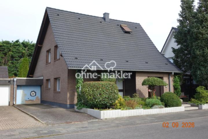 Gesamtfront incl. Garage