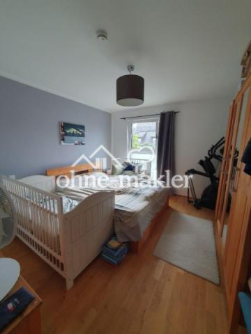 Schlafzimmer mit En Suite Bad