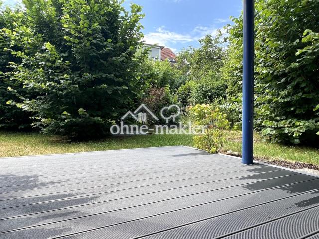 Terrasse mit Blick ins Grüne