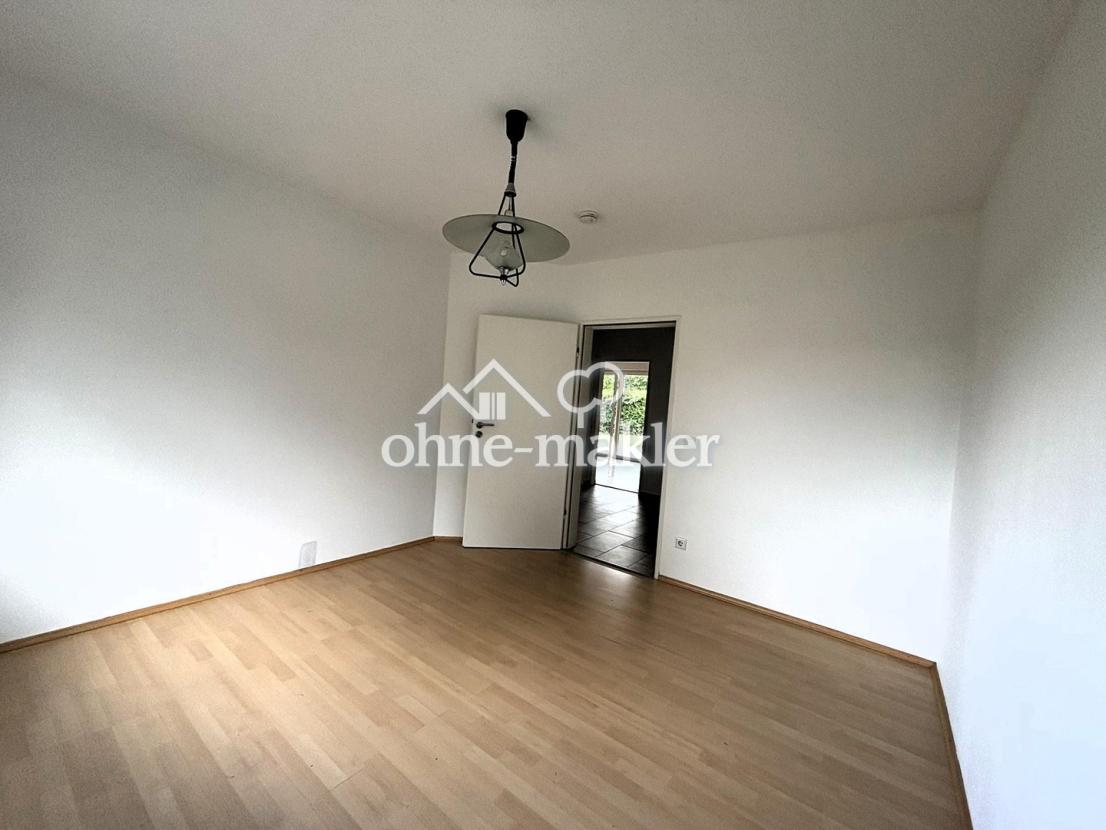Schlaf-/Arbeitszimmer
