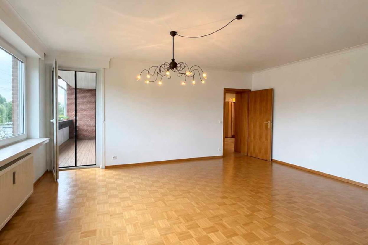 Wohnzimmer Blick Balkon