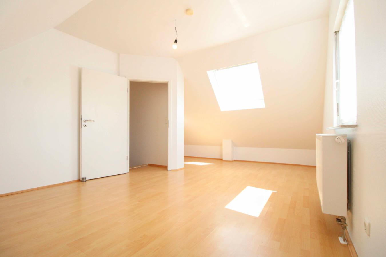 Schlafzimmer DG