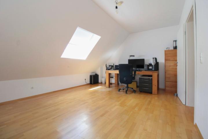 Büroraum/Schlafzimmer OG