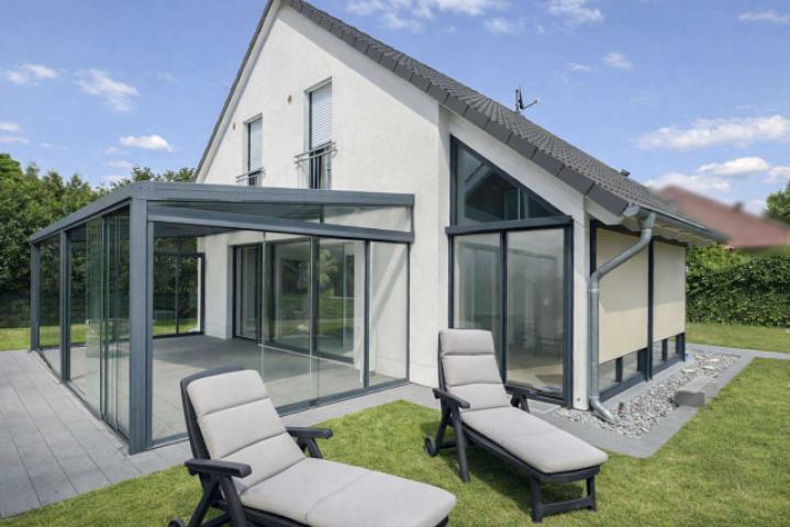 Haus mit 2 Wintergärten
