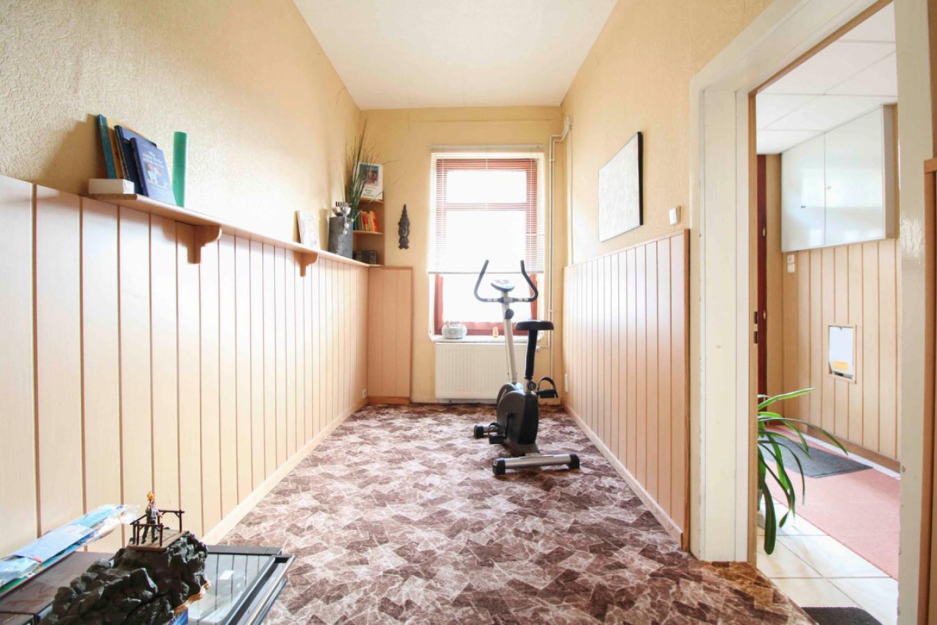Büro EG