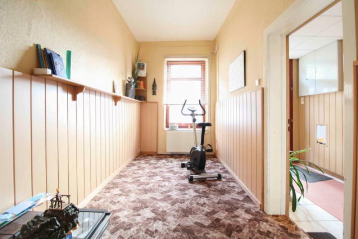 Büro EG