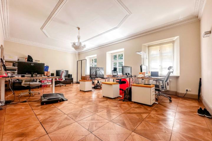 Büro 2