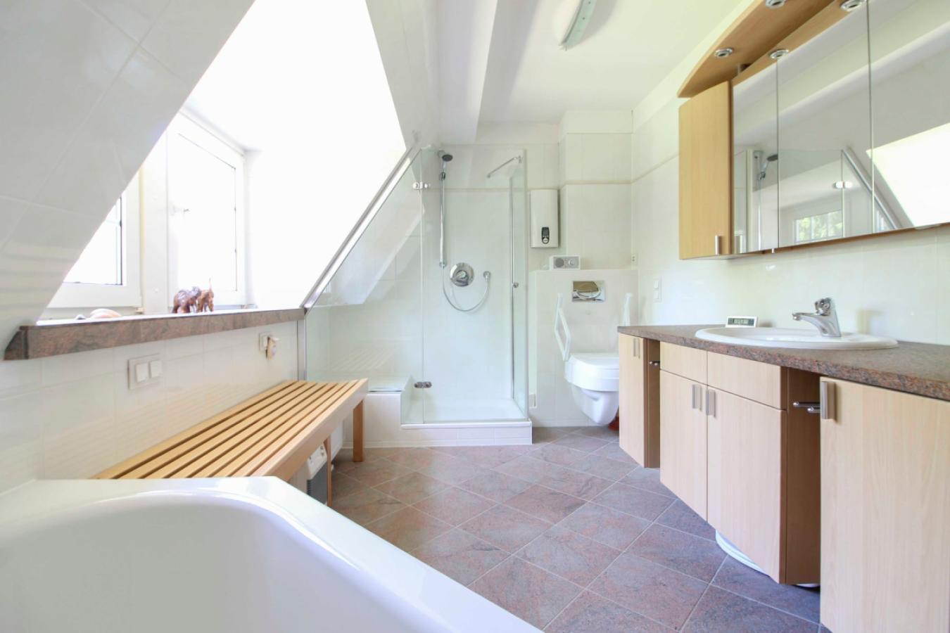 Badezimmer (2)