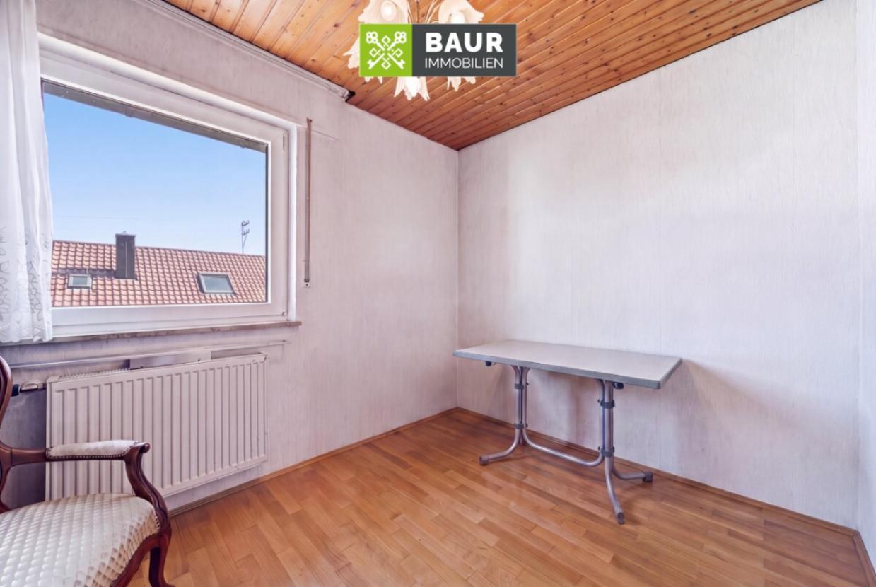 OG Zimmer Wohnung 2