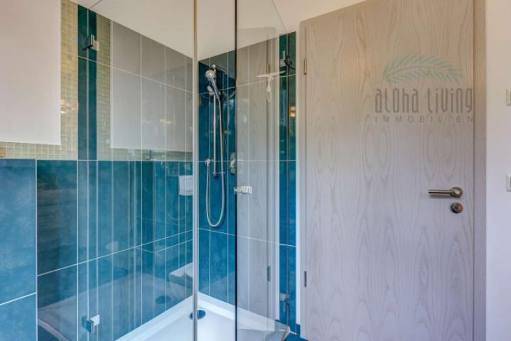 Badezimmer 2 (OG)