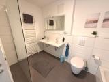 Wannenbad mit Dusche 