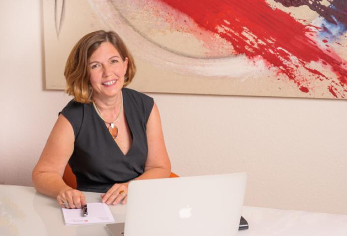 Ihre Ansprechpartnerin - Frau Susanne Wischnewski