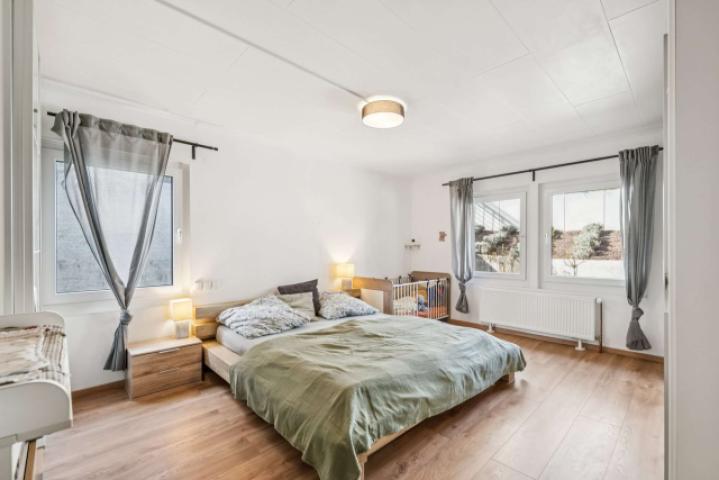 Schlafzimmer Eppstein Einfamilienhaus  (2)