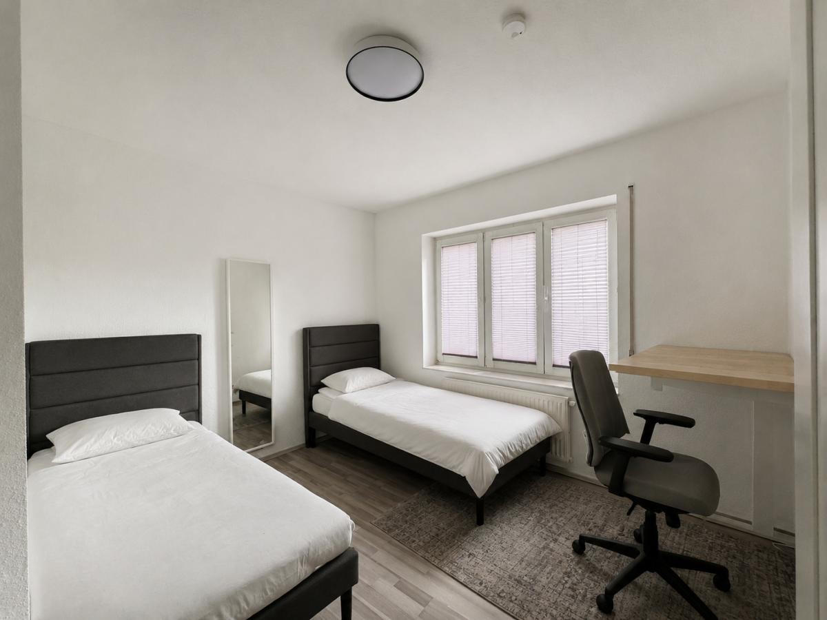 Kinder-/Arbeitszimmer