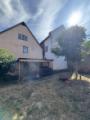 Garten und kleine Terrasse