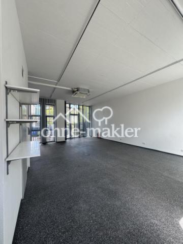 Atelier Raum Eingang Straße EG