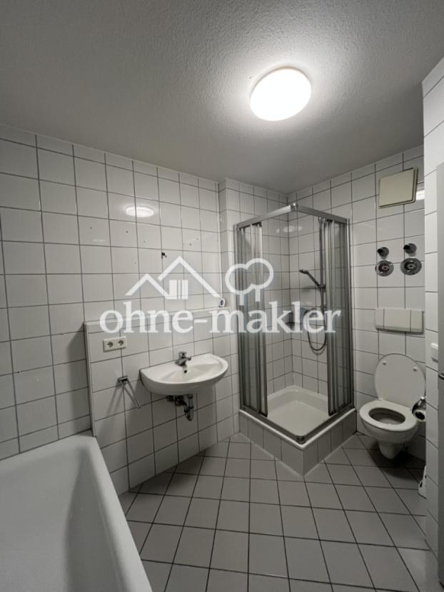 Badezimmer / Dusche 2.OG