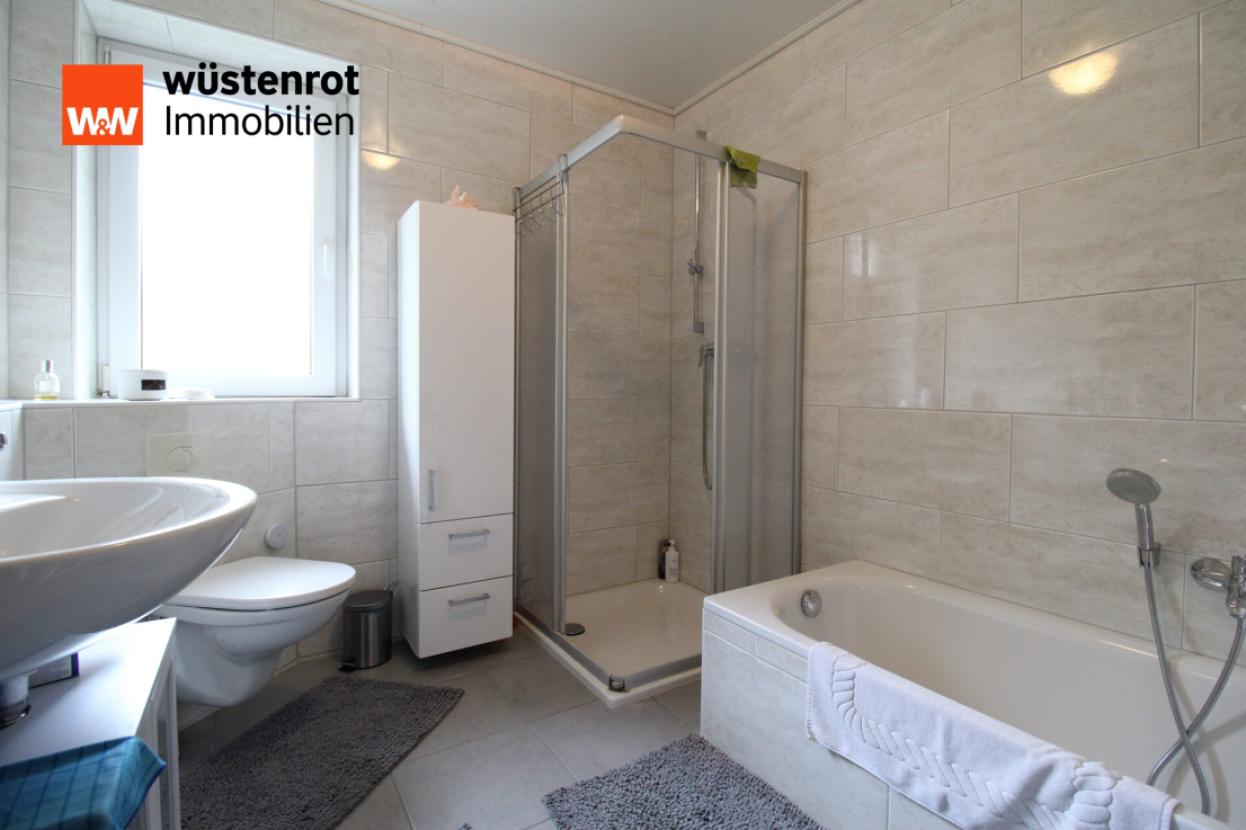 Badezimmer EG