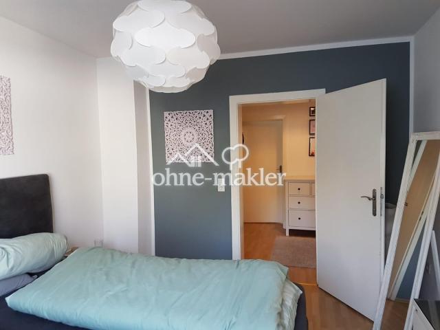 Schlafzimmer 1