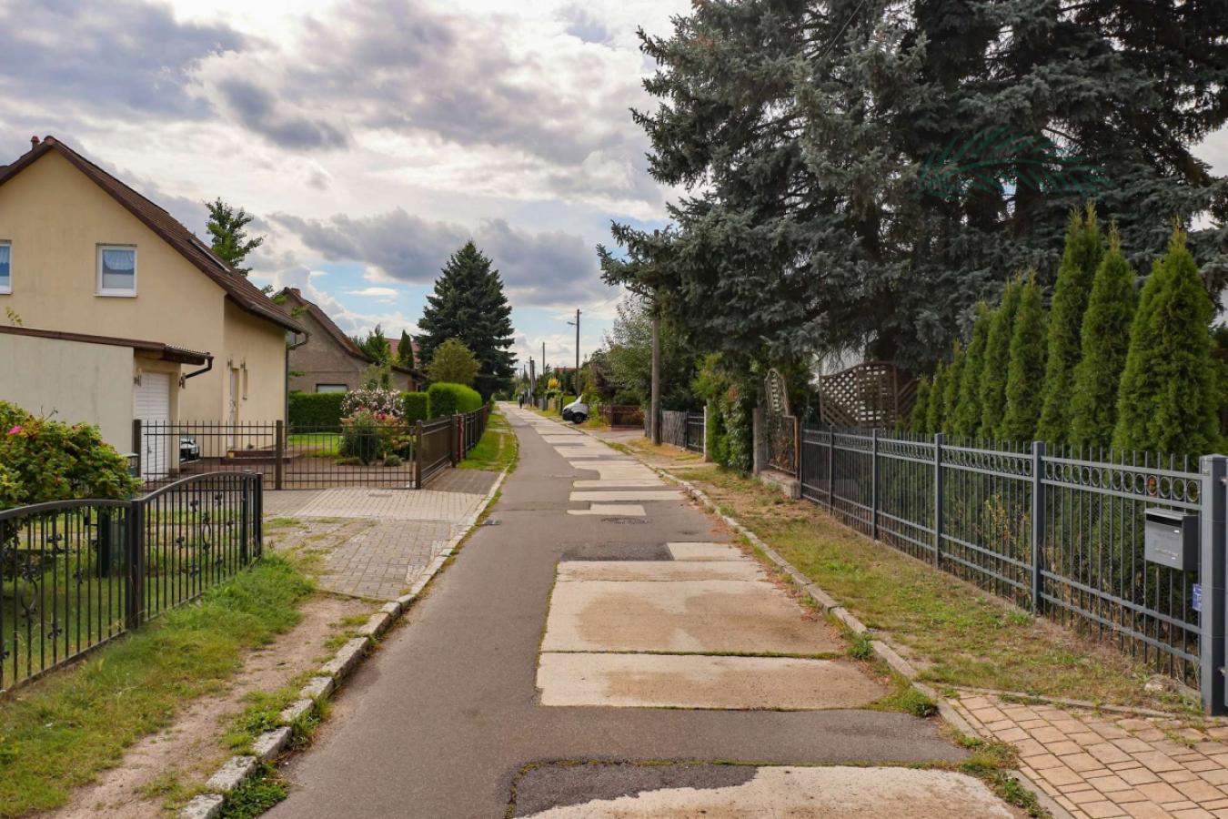 Straßenansicht
