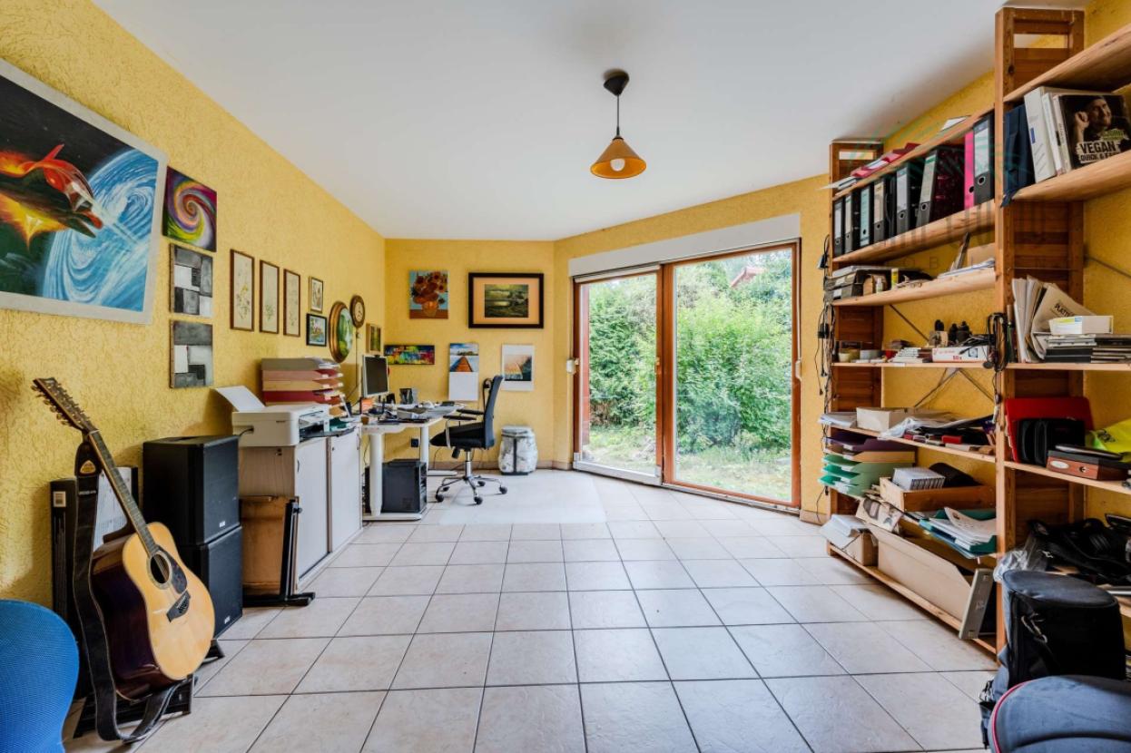 Arbeitszimmer (EG)