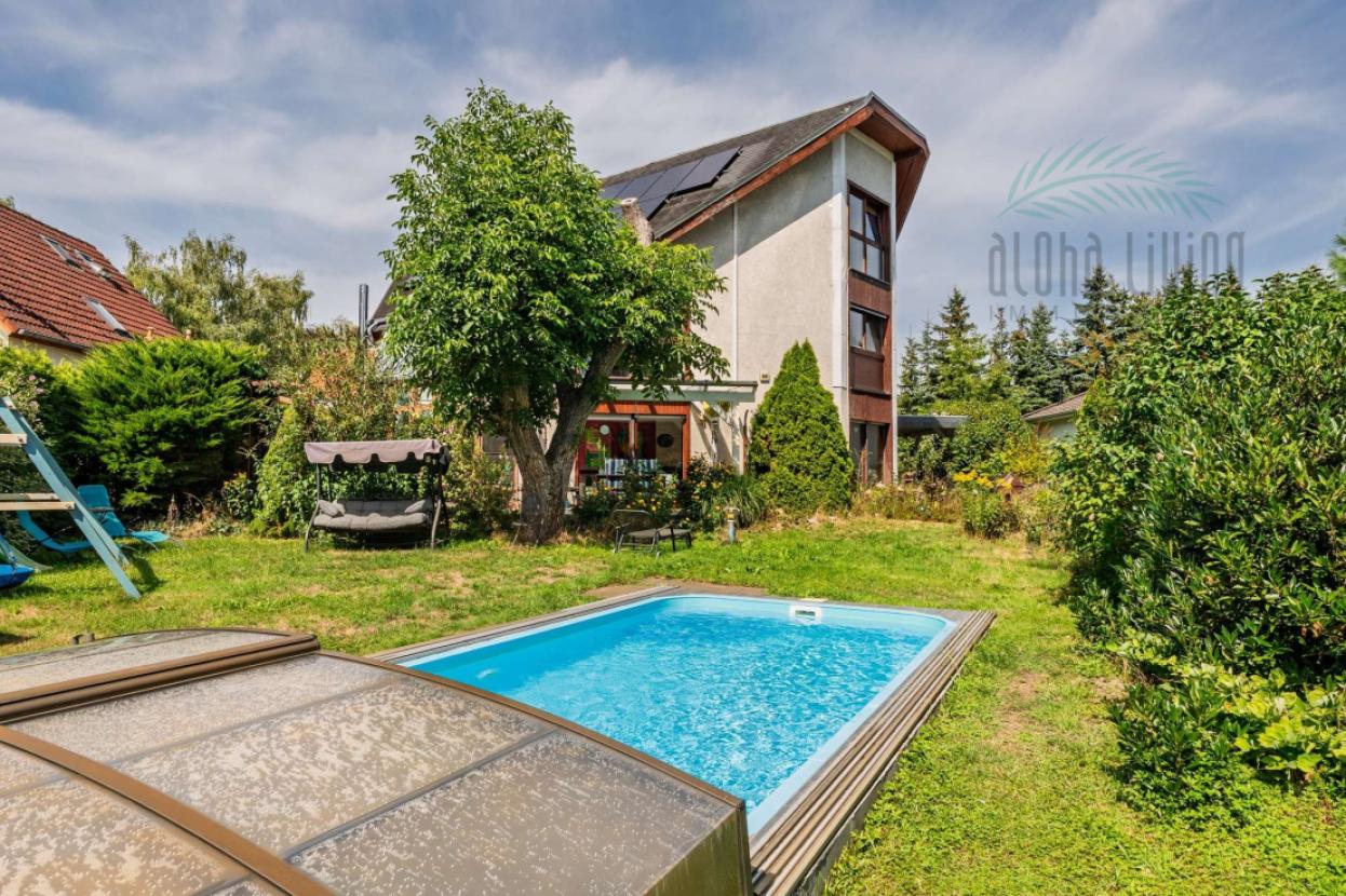 Außenansicht/Pool