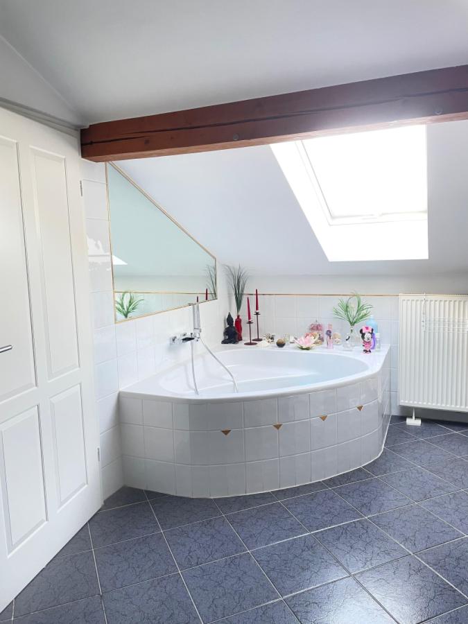 Eckbadewanne