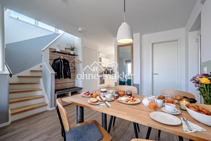 Esszimmer und Treppe