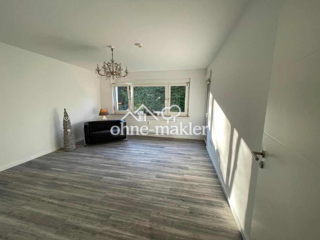 Wohnzimmer unmöbliert