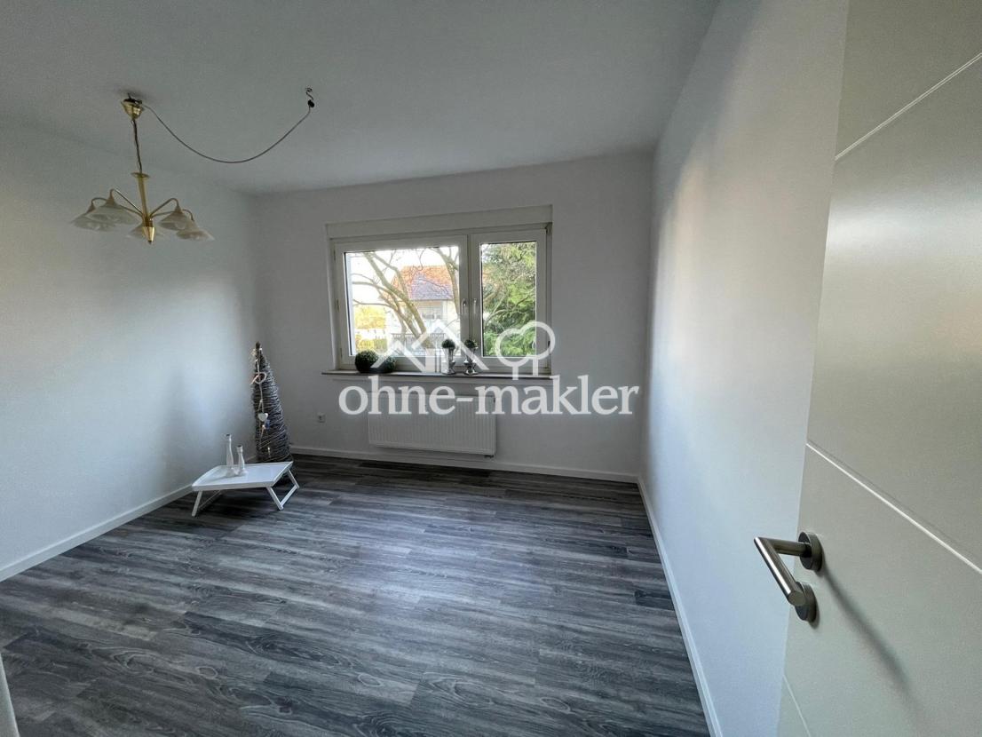 Büro unmöbliert