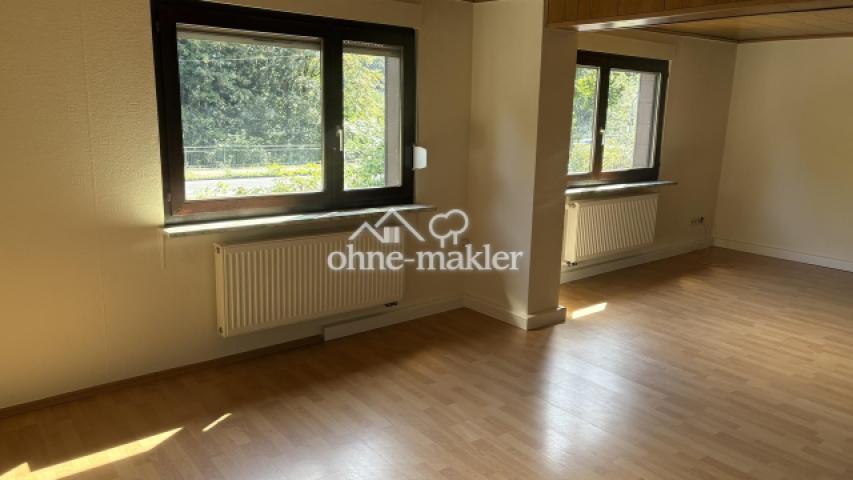 Wohnzimmer u. Esszimmer