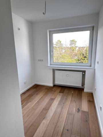 Zimmeransicht mit Parkettböden