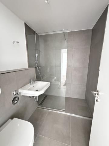 Badansicht mit Dusche