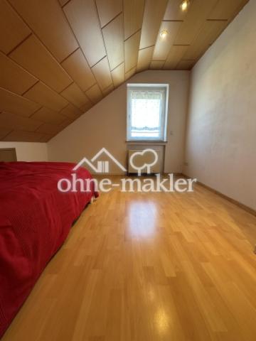 Schlafzimmer DG 1