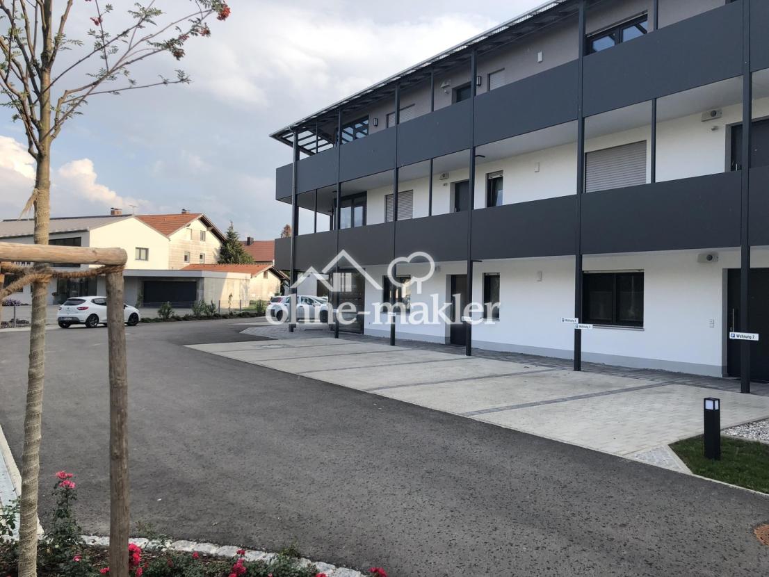Parkplätze Vorderseite