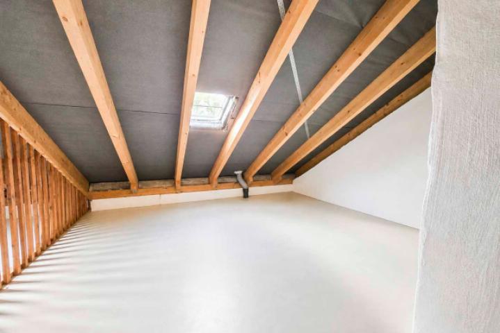 Dachboden Abstellflaeche