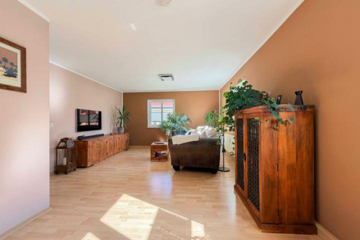 WE02 Wohnzimmer Ansicht 02