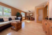 WE02 Wohnzimmer Ansicht 01