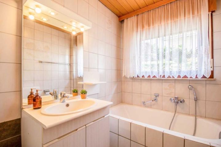 Badezimmer EG