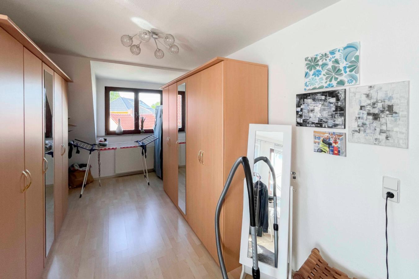 Ankleidezimmer OG.