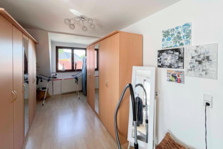 Ankleidezimmer OG.