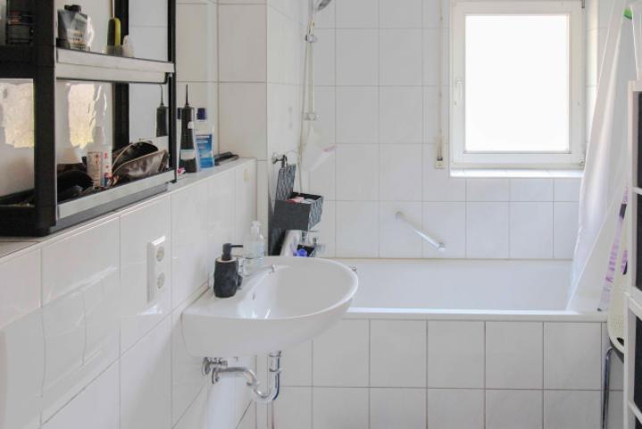 Badezimmer mit Badewanne